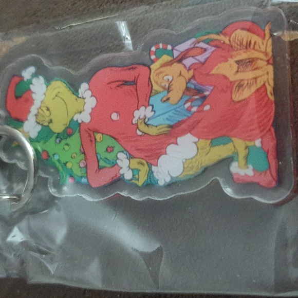 The grinch and max key chain - Picture 3 of 3